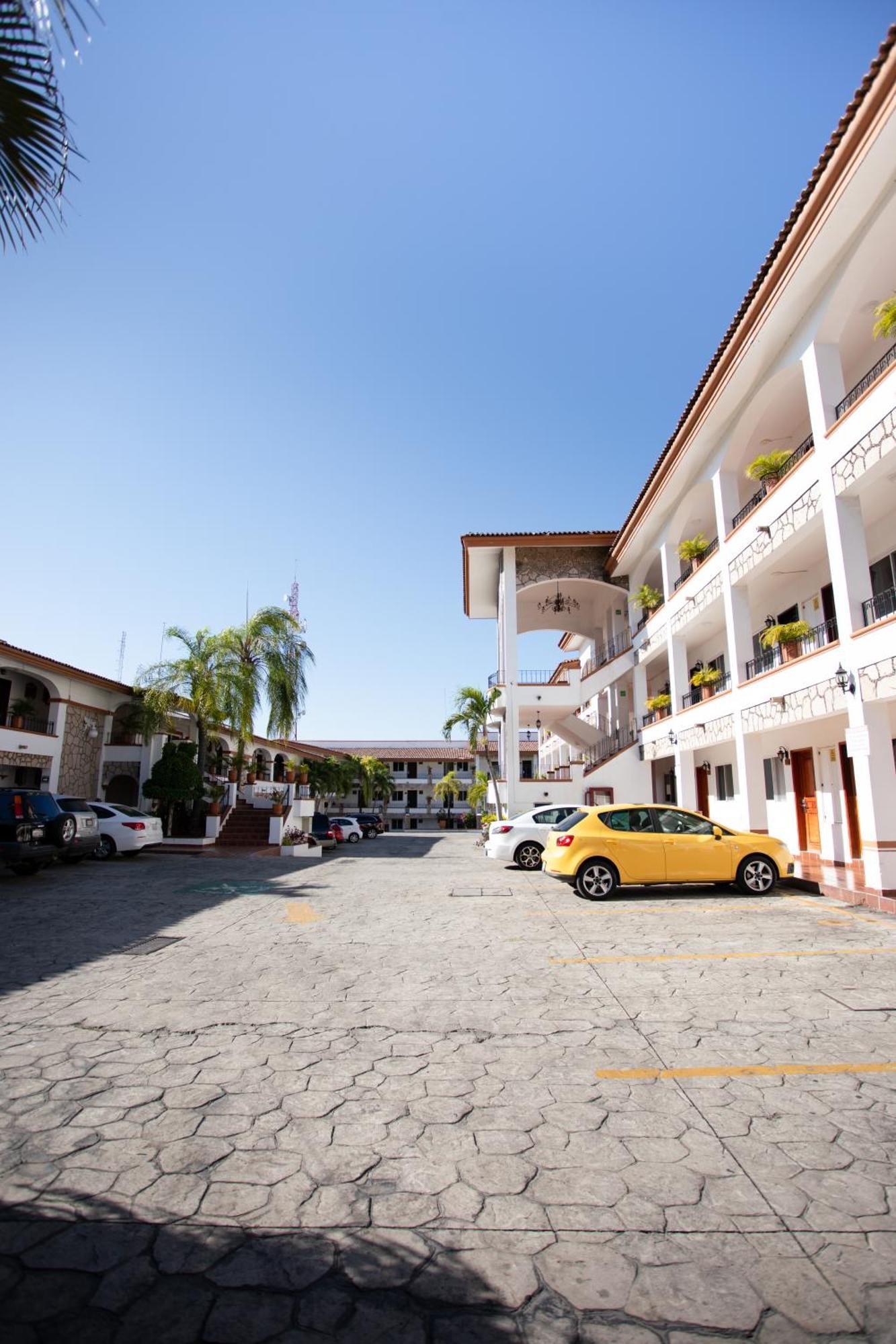 Maria Isabel Colima Hotel Exterior foto